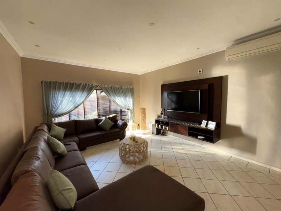 4 Bedroom Property for Sale in Cashan North West